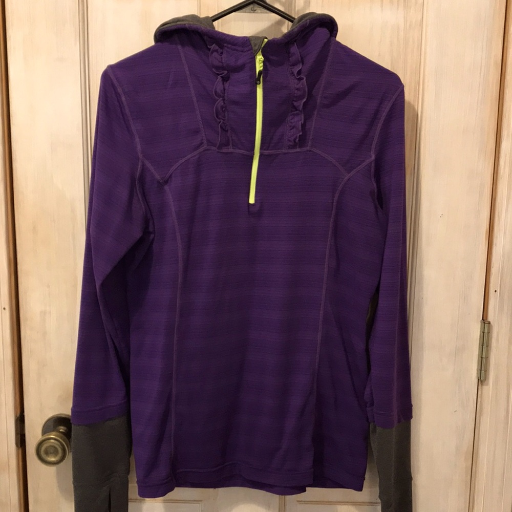 MPG performance zipped work out top with hood purple/grey